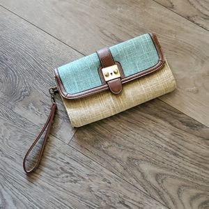 Merona wristlet